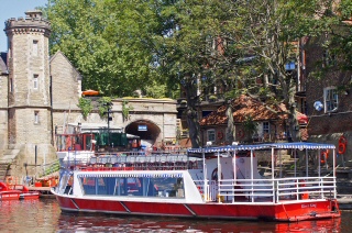 York River Cruise Boat Trips